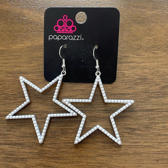 Earring Bundle Set & Necklace - Picture 3 of 4